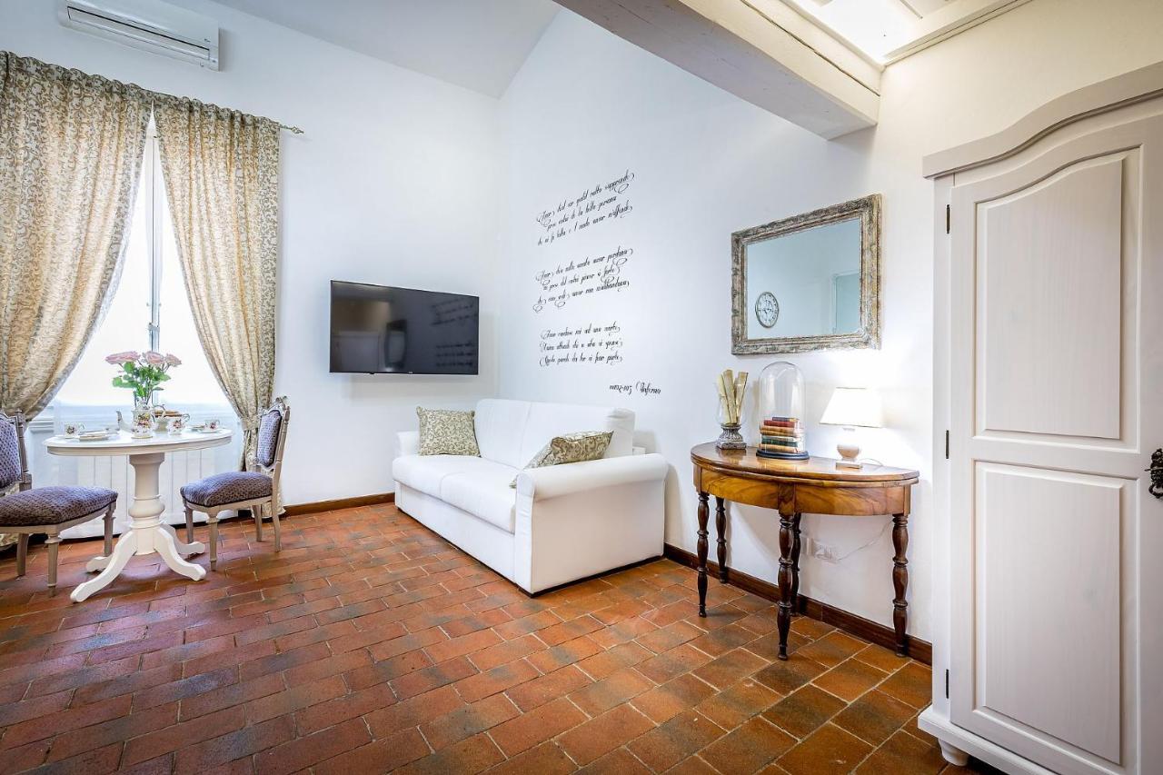 The House Of Books Apartment Florence